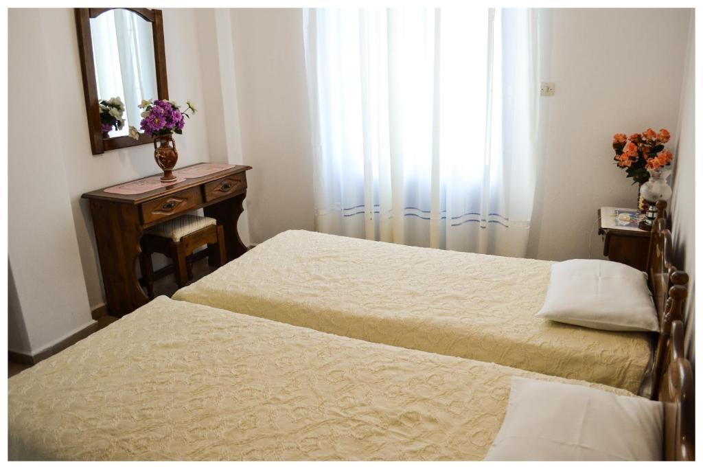Blue Sky Apartments Karpathos Phòng bức ảnh